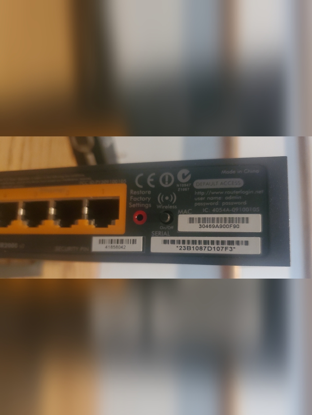 Netgear - Wireless Router - Model# N300 WNR2000 v2 - Picture 3 of 6